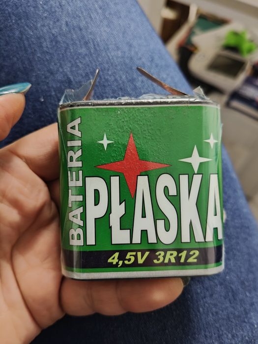 Płaska  bateria już czasu ,