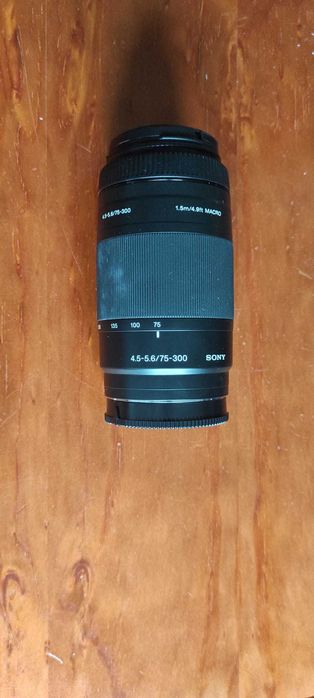 Objetiva Sony SAL 75-300mm F4.5-5.6