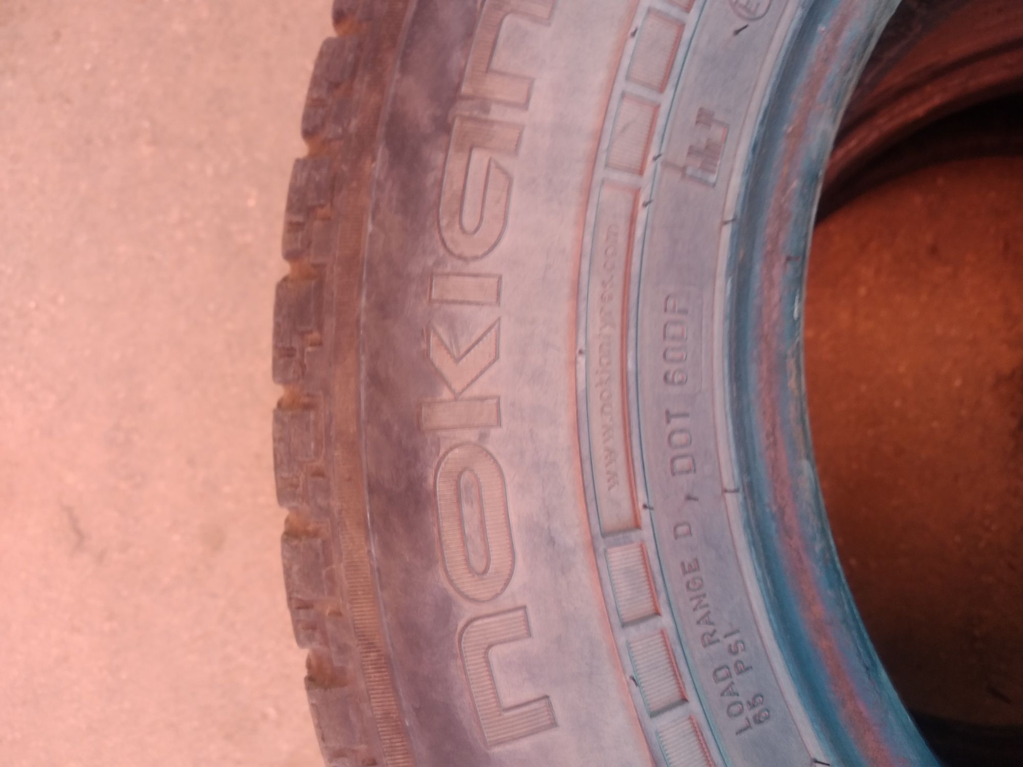 Резина nokian 225 х 70 R15