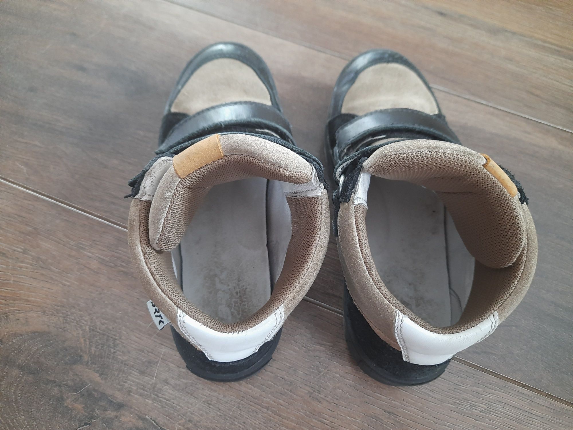 Buty chłopięce Bartek rozm. 33