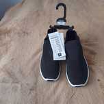 Nowe czarne sportowe buty, sneakersy rozmiar 39