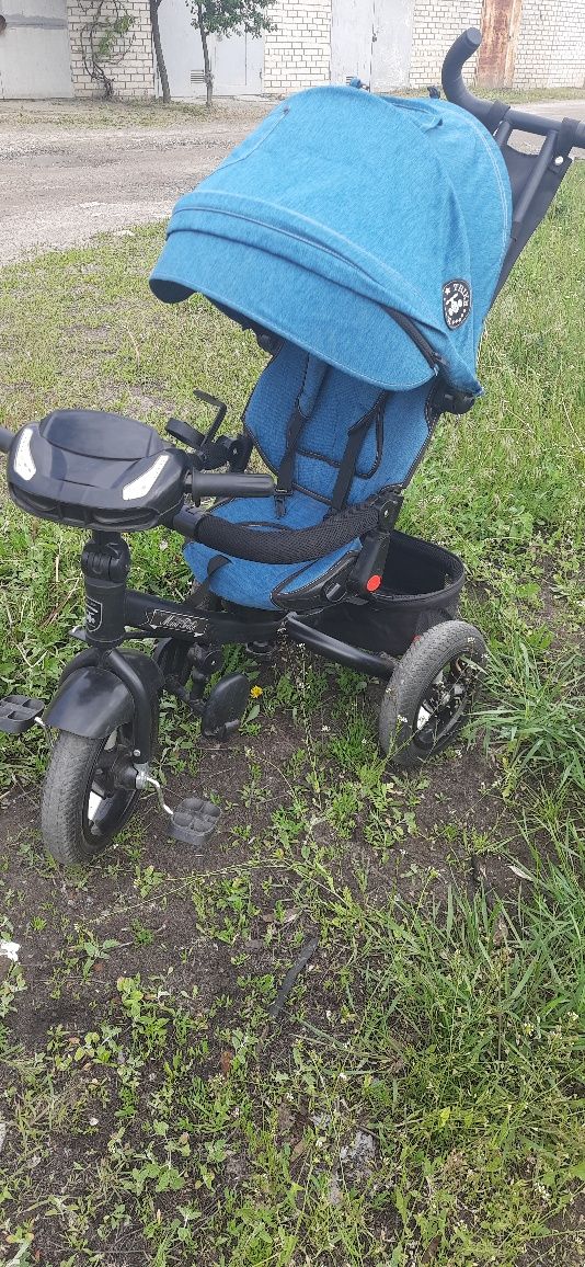 Продам трёхколёсный велосипед с музыкой, с родительской рукой 2 в 1. Х