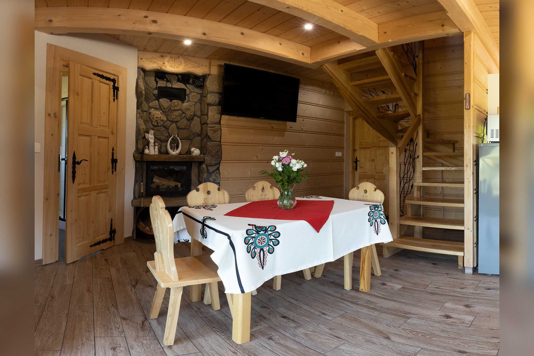 Domki góry sauna  jacuzzi kominek klimatyzacja 13km Zakopane Termy