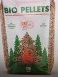 Pellet drzewny z certyfikatem ENplus A1 w workach 15 kg.