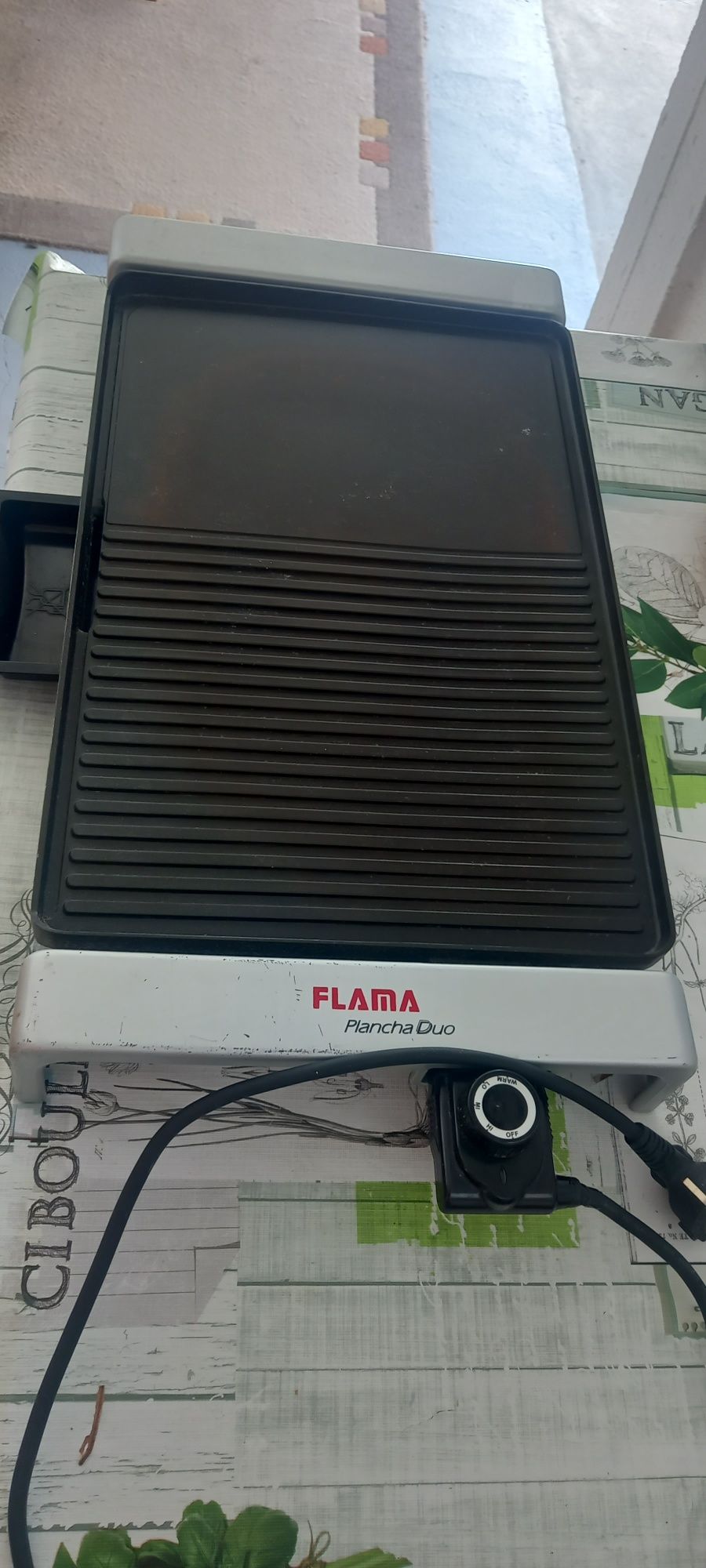 Grelhador elétrico Flama..