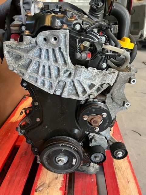 Motor Renault Trafic Opel Vivaro 2.0 DCI Ref: M9R 786
