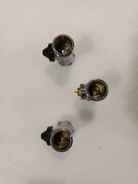 Zawory grzewcze HONEYWELL i automat. odpowietrzniki grzejników CALEFFI