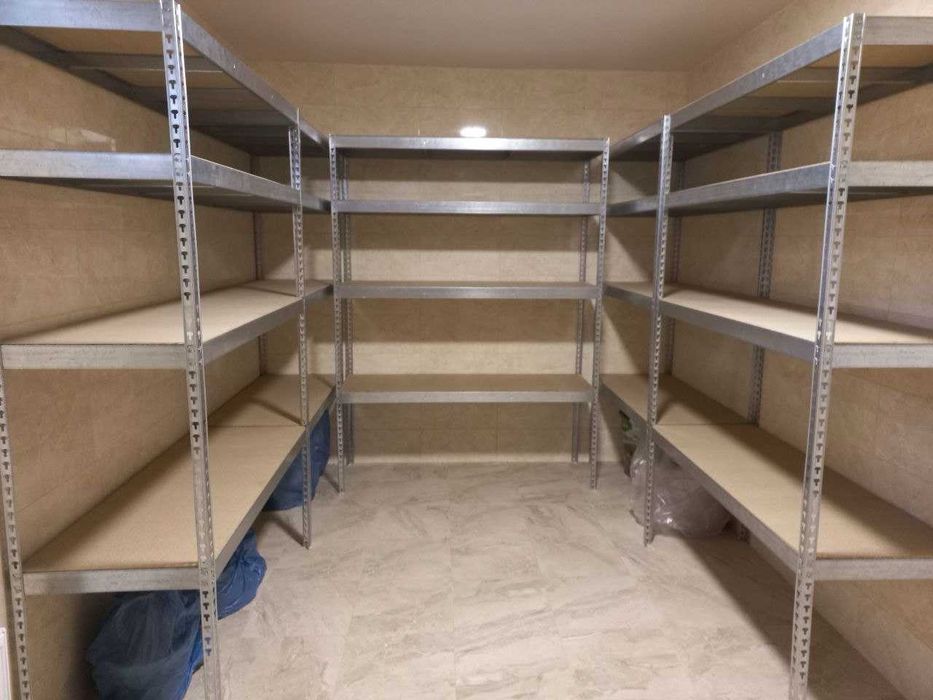 Стелаж оцинкований, полиці ДСП або метал