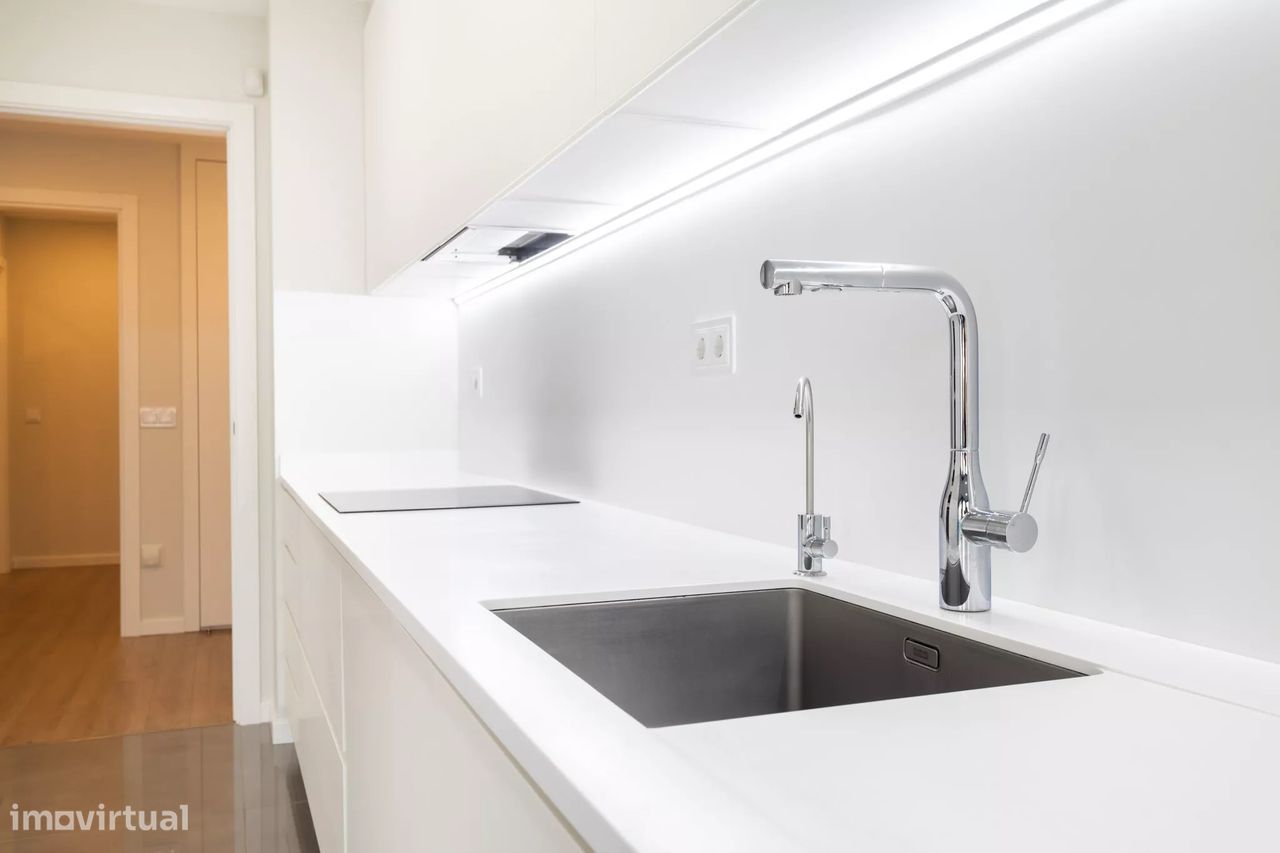 Apartamento T4 no Condomínio VILLA ROMÃO em Carnaxide
