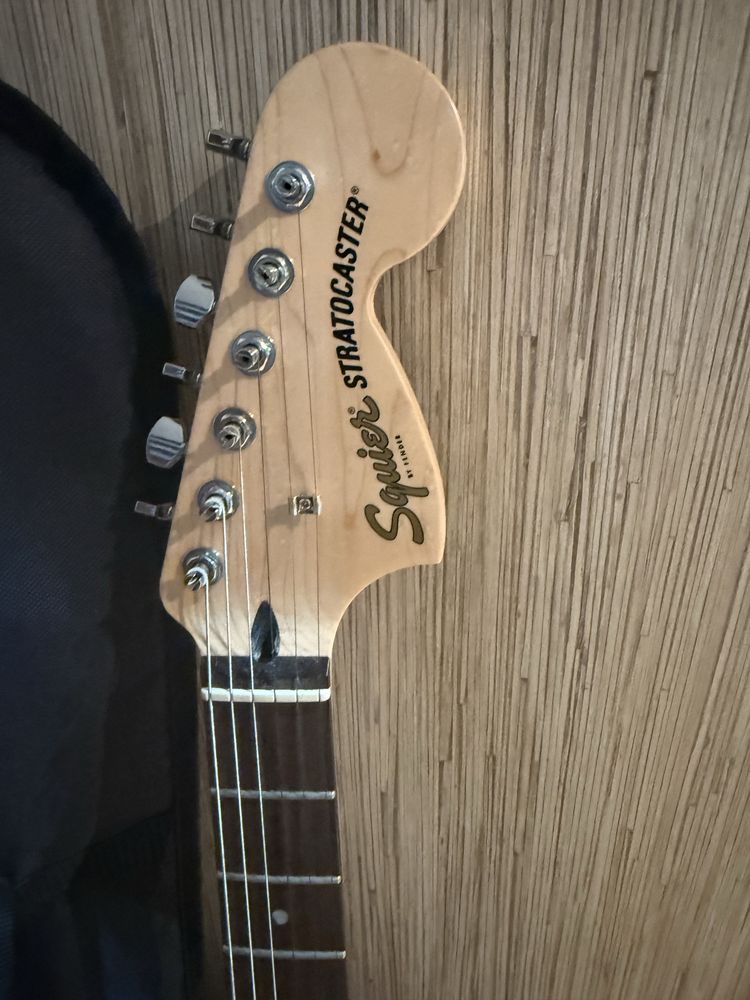 Gitara Stratocaster