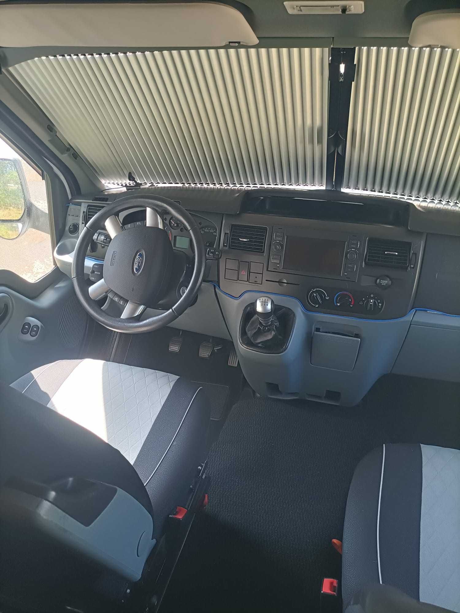 Autocaravana Ford