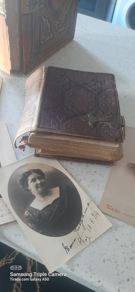 álbum de fotos antigas  tudo 150.€