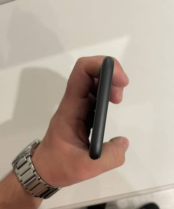 iPhone 11 в ідеальному стані