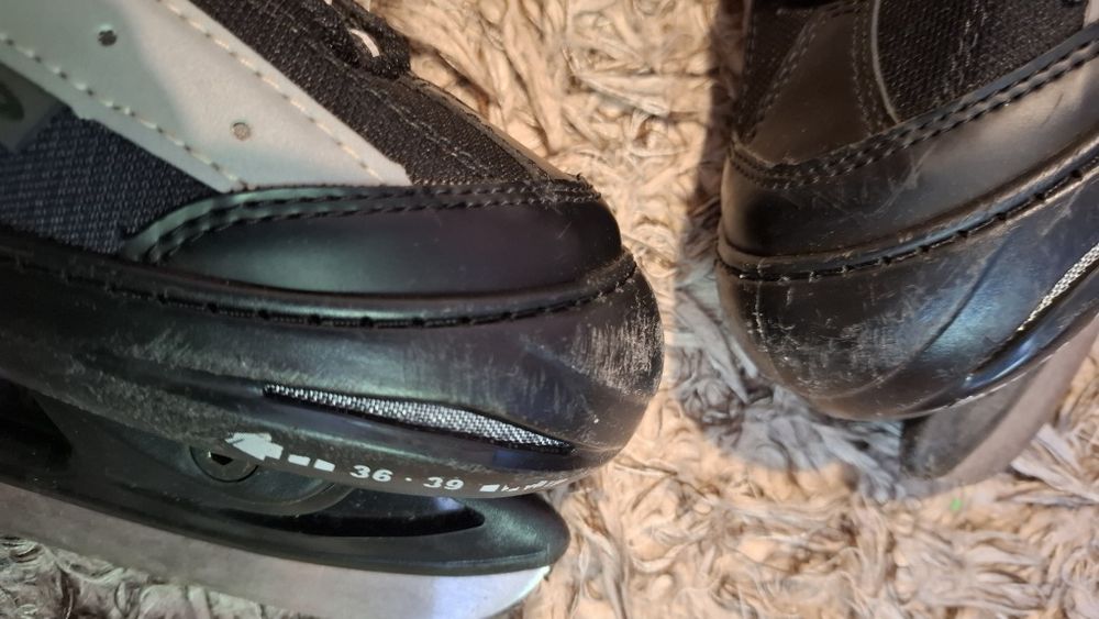 Łyżwy czarne Hudora