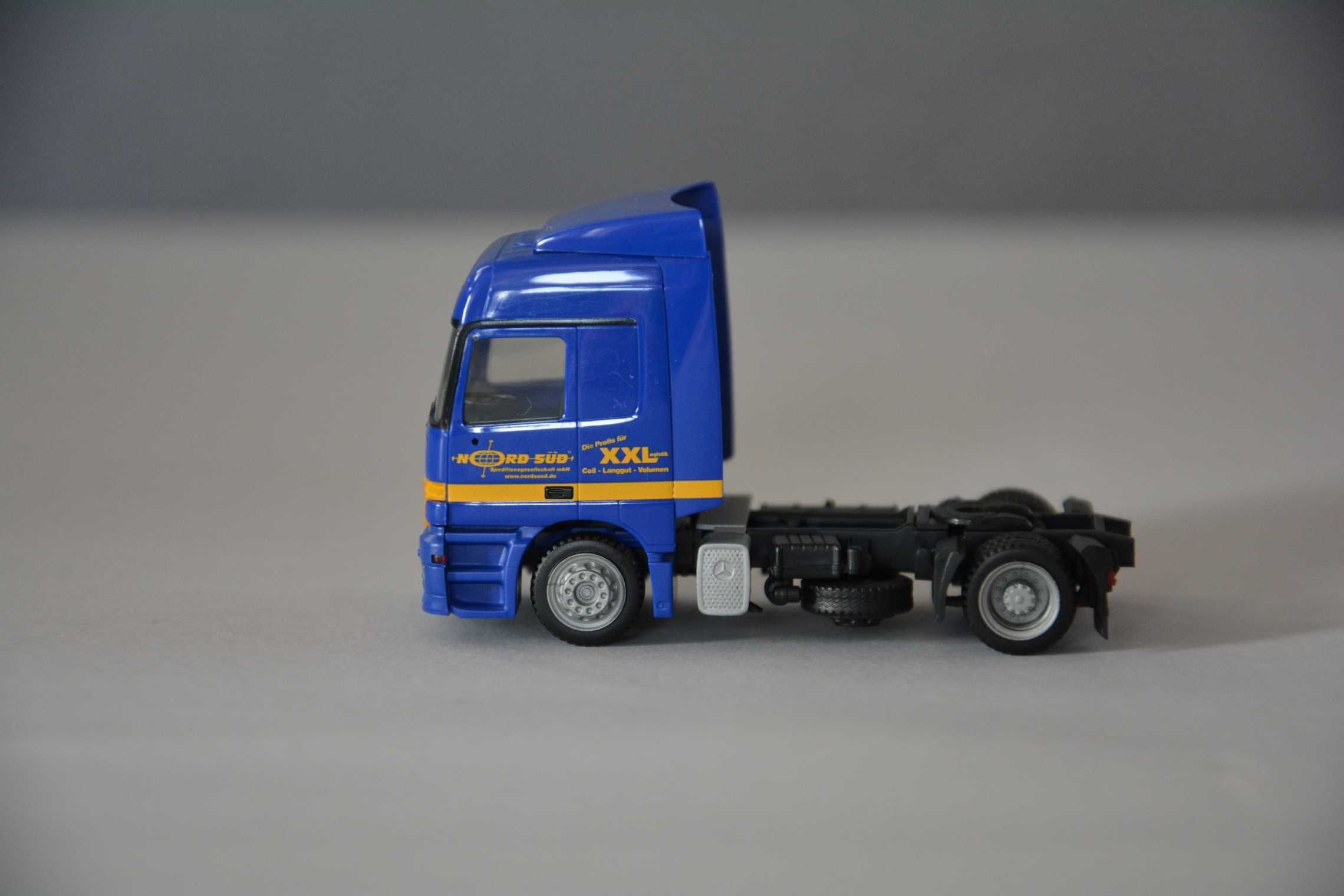 1:87 (H0) Herpa 145961 - Mercedes-Benz Actros L Lowliner - Nord-Sud