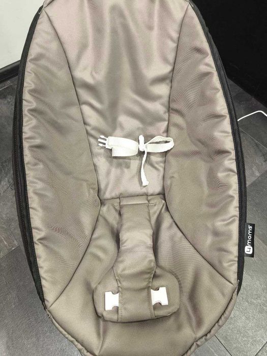 4moms Rockaroo 2.0 версии укачивающий заколисуючий загойдуючий центр