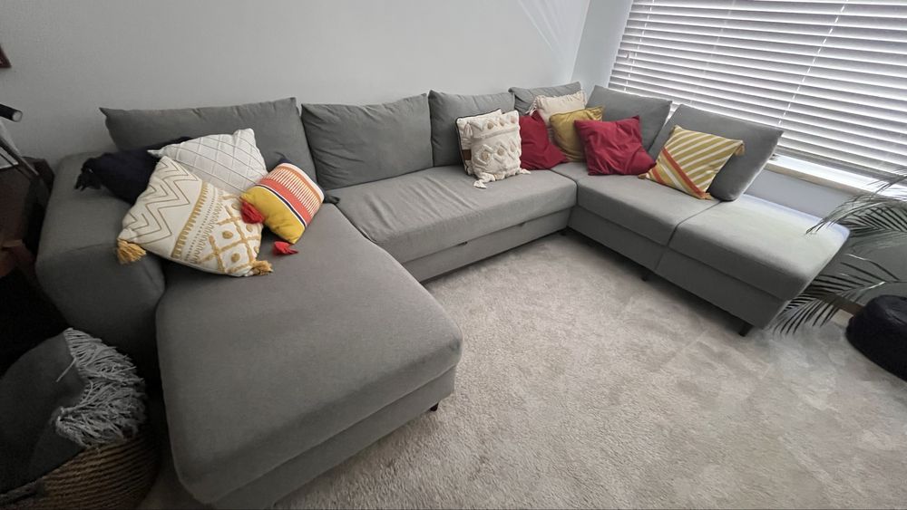 Sofá Gato Preto com chaise longue e arrumação