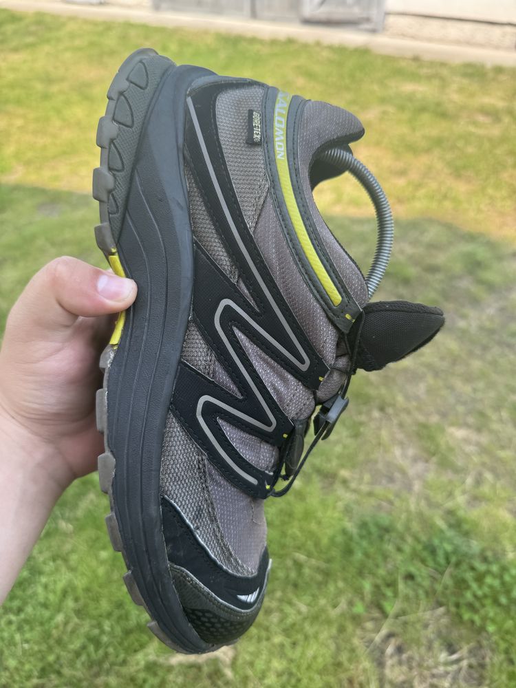 Кросовки Salomon Gore-tex