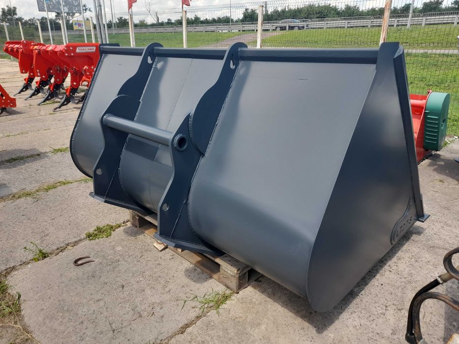 Ковш 2,7 м³ (на навантажувач Manitou,JCB та ін.),ніж Hardox