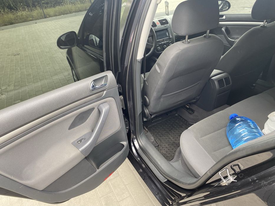 Volkswagen Golf5 автомат