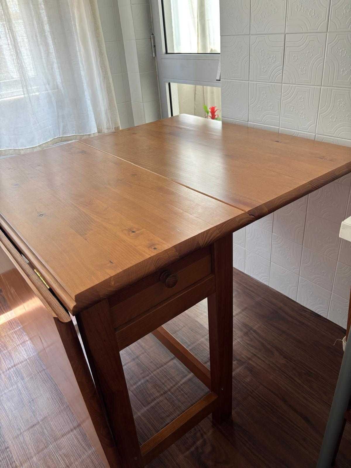 Mesa de Madeira extensível