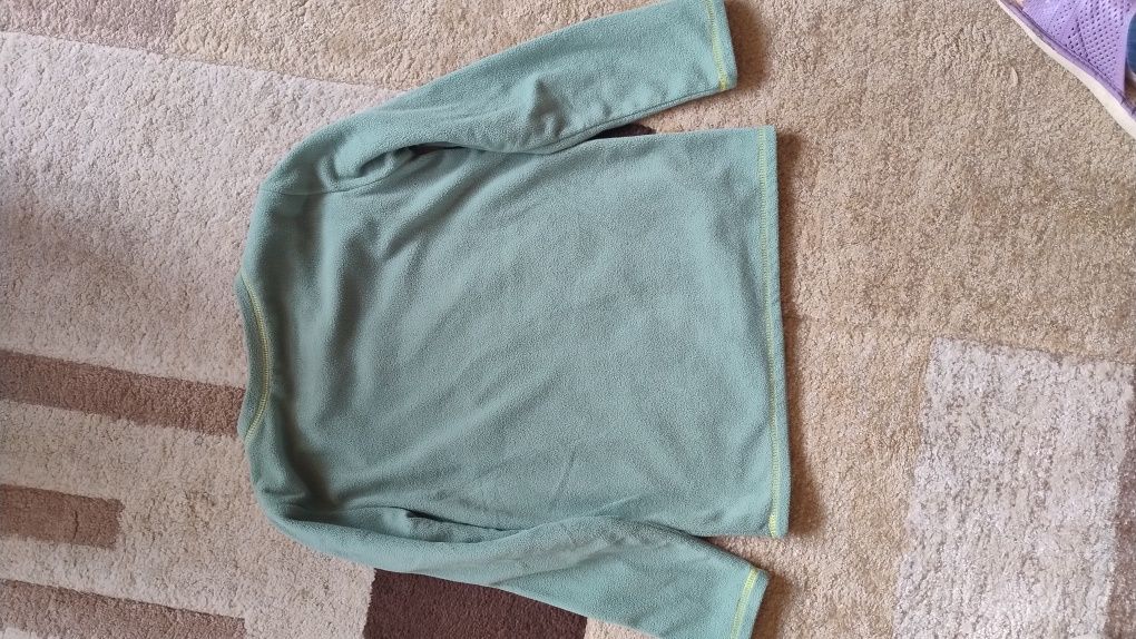 Bluzy grubsze  r. 134