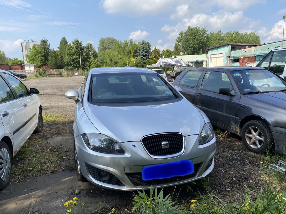 Na Części Seat Leon II 05-12r. 1.6 TDI Srebrny LX7W 2011r