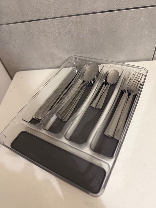 Kit talheres (faca, garfo e colheres)