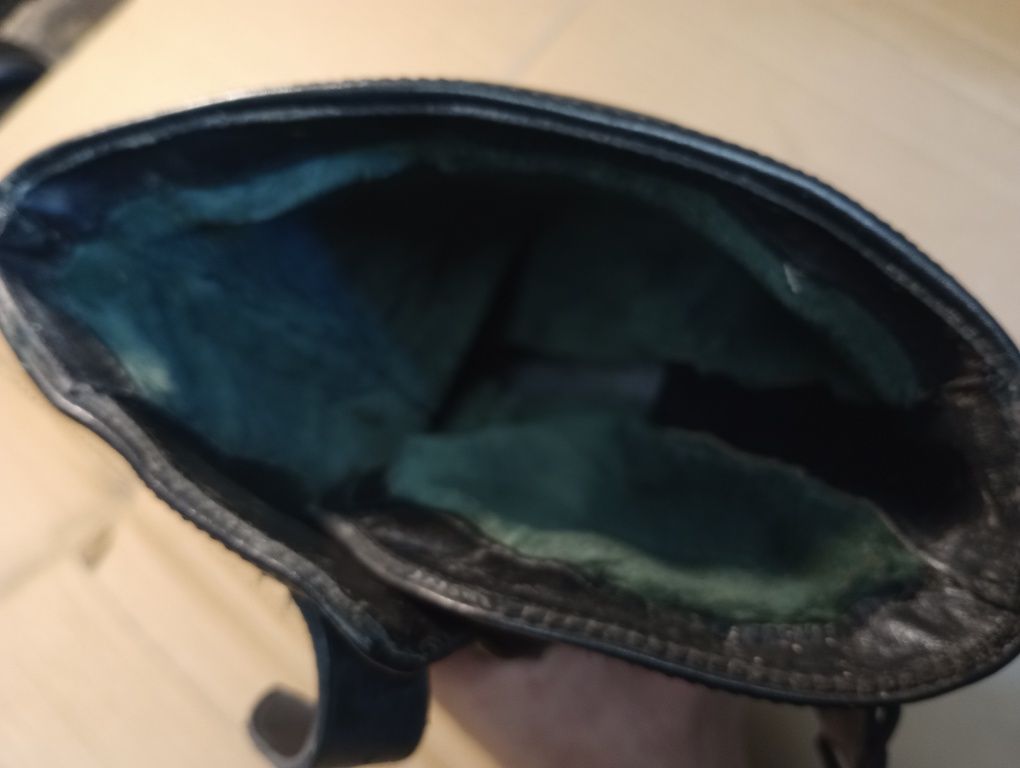 Buty MO milicjanta PRL dobrze zachowane Nowe  . Zwróć uwagę na spodu .