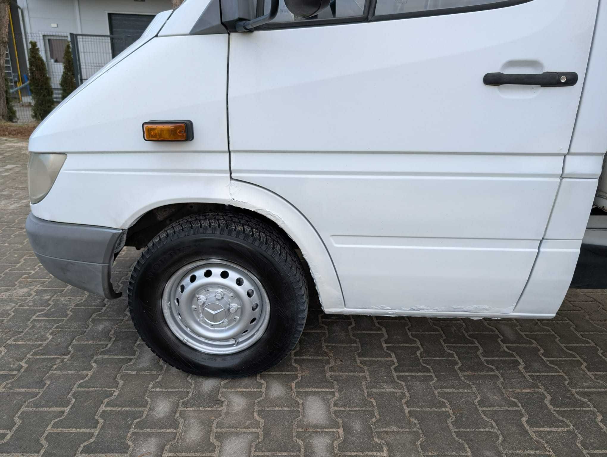 Mercedes Sprinter 308CDI, 2,2. 3,5T, sprawny