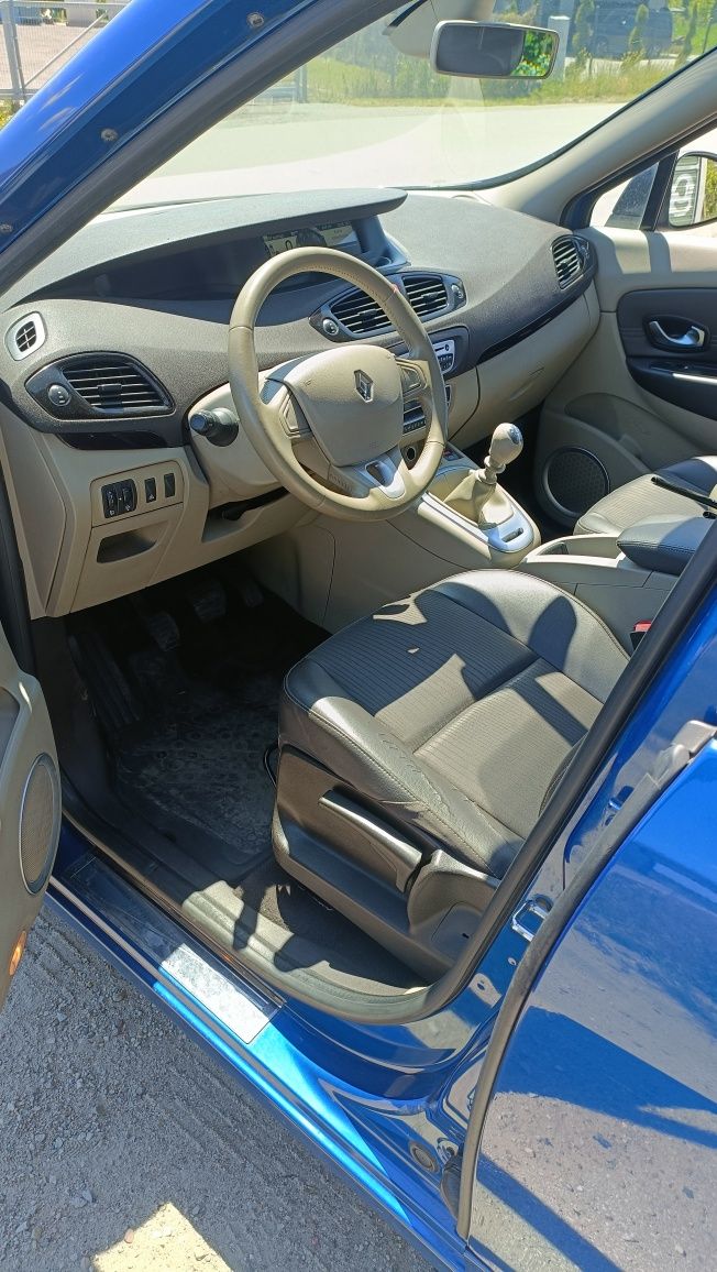 Grand Scenic III 2011R 1.9 DCi 130 KM 7 osób