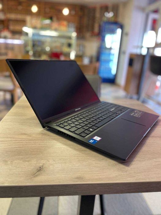 Новий Asus VivoBook 16 X1605VAP
