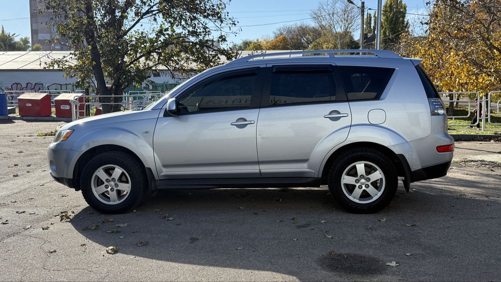 Мітсубісі аутлендр , ідеальний стан 43т.км. Пробіг (Капсула часу)