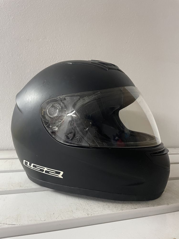 Capacete LS2 preto