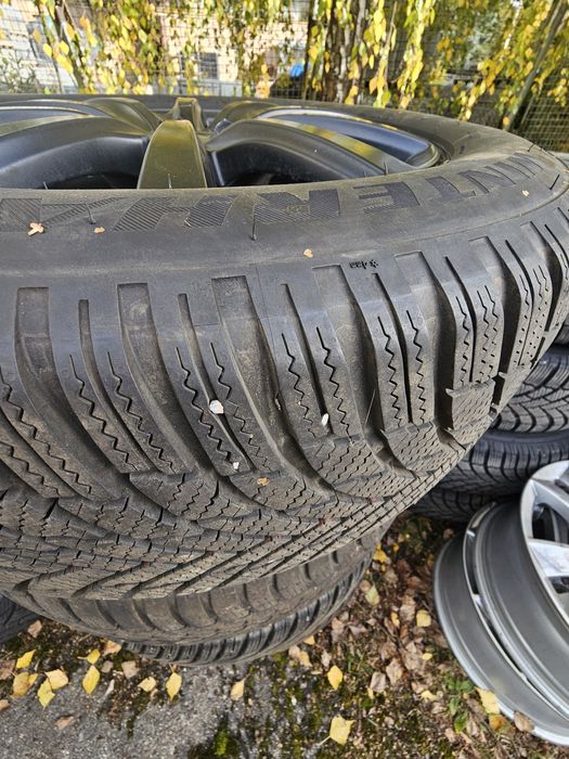 śliczne koła 4 szt ford 5x108 zimowe  235/60/18 WINTERHAWK 4 Jak Nowe