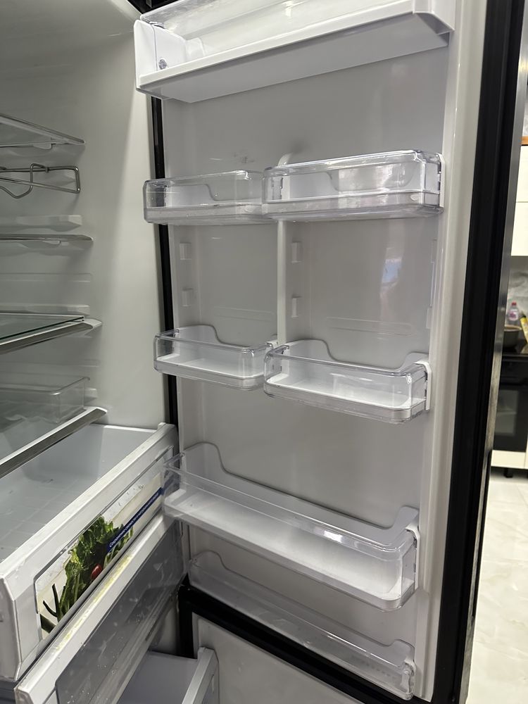 Холодильник стеклянный Samsung RL55TTE2C