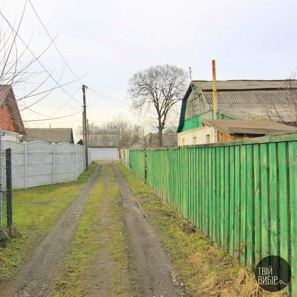 Продаж двоповерхового цегляного будинку ЦЕНТР Клавдієво