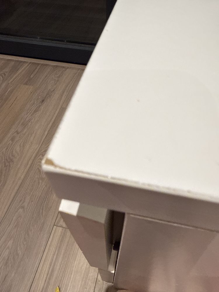 Mesas de cabeceira MALM Ikea