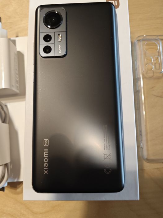 Xiaomi 12 na gwarancji