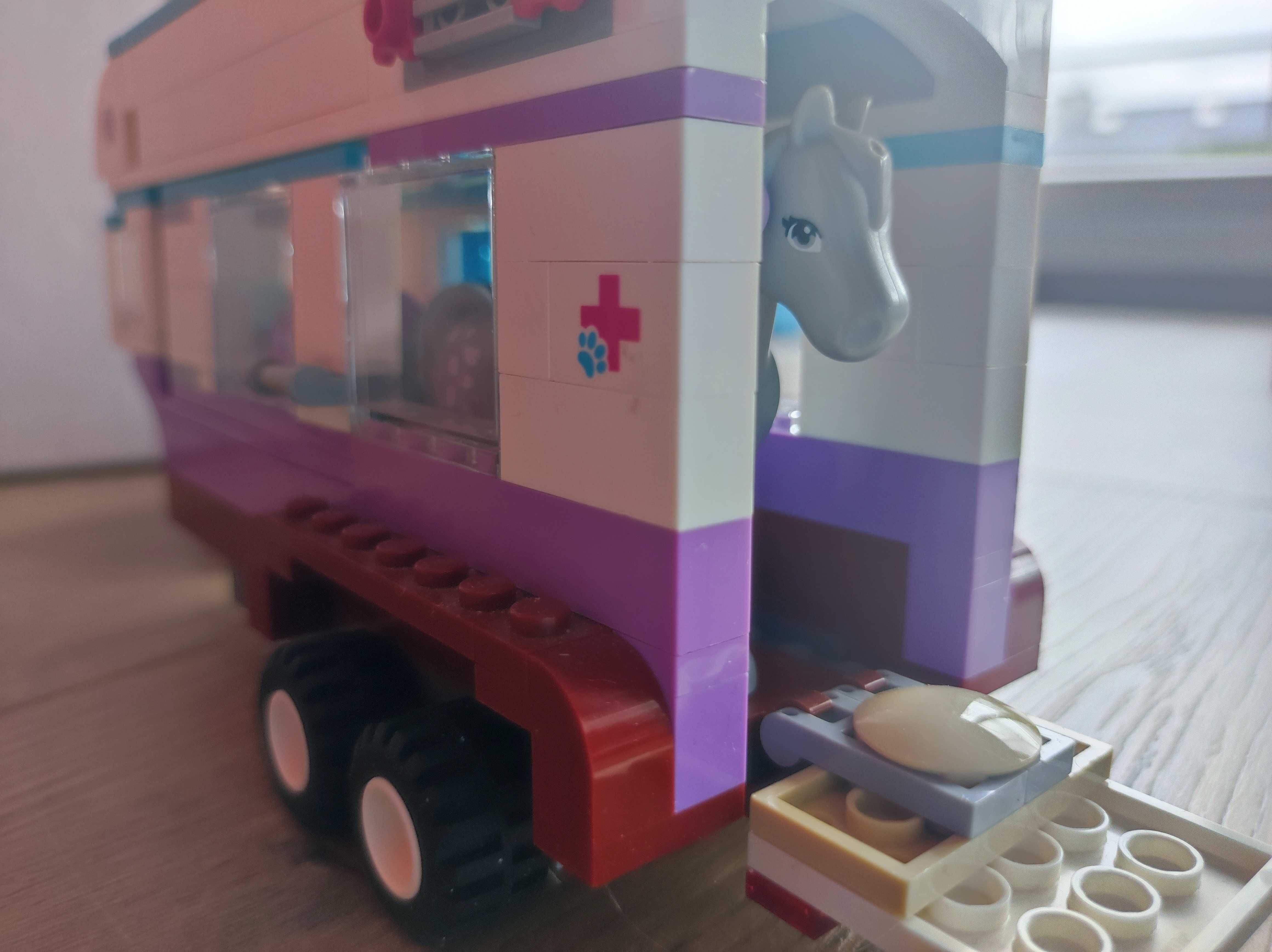 klocki LEGO, auto z przyczepą dla konia, zestaw 5