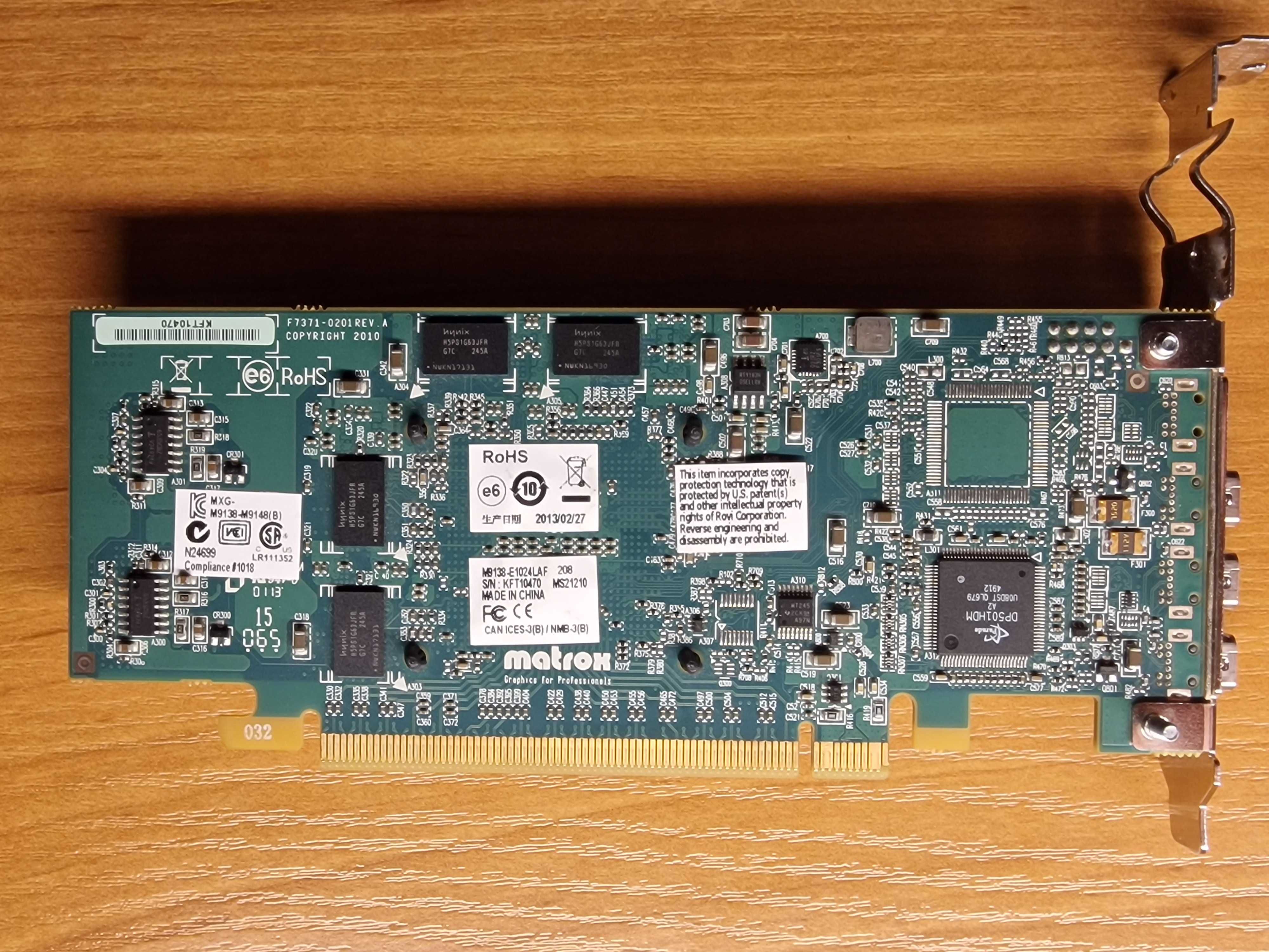 Karta graficzna na 3 monitory MATROX M9138