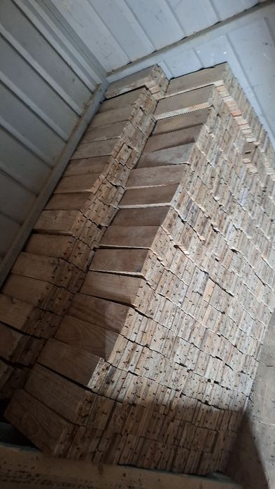 Tacos de pinho 21x7 cm 10 € m2