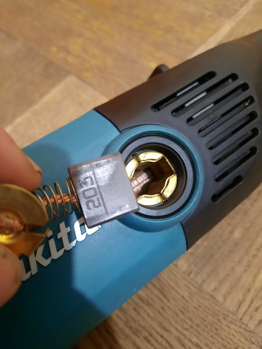 Плавний пуск,оригінал!!Болгарка Makita GA 7010 C,2000вт,круг 180мм
