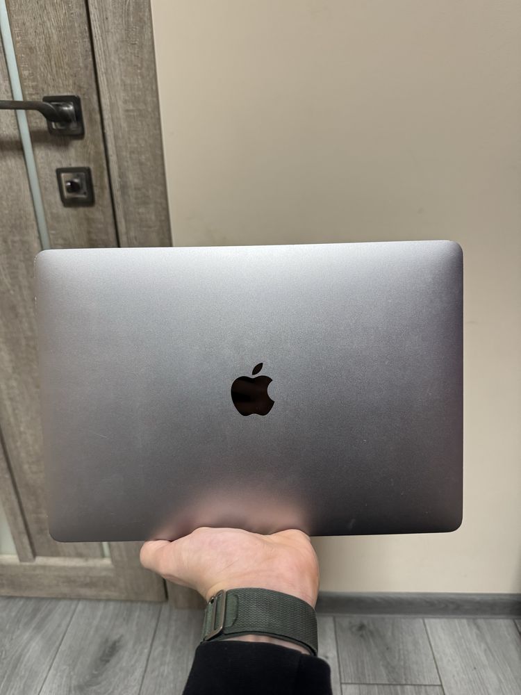 Macbook pro 13 2017 core i5 3.1ghz 16/512gb touchbar