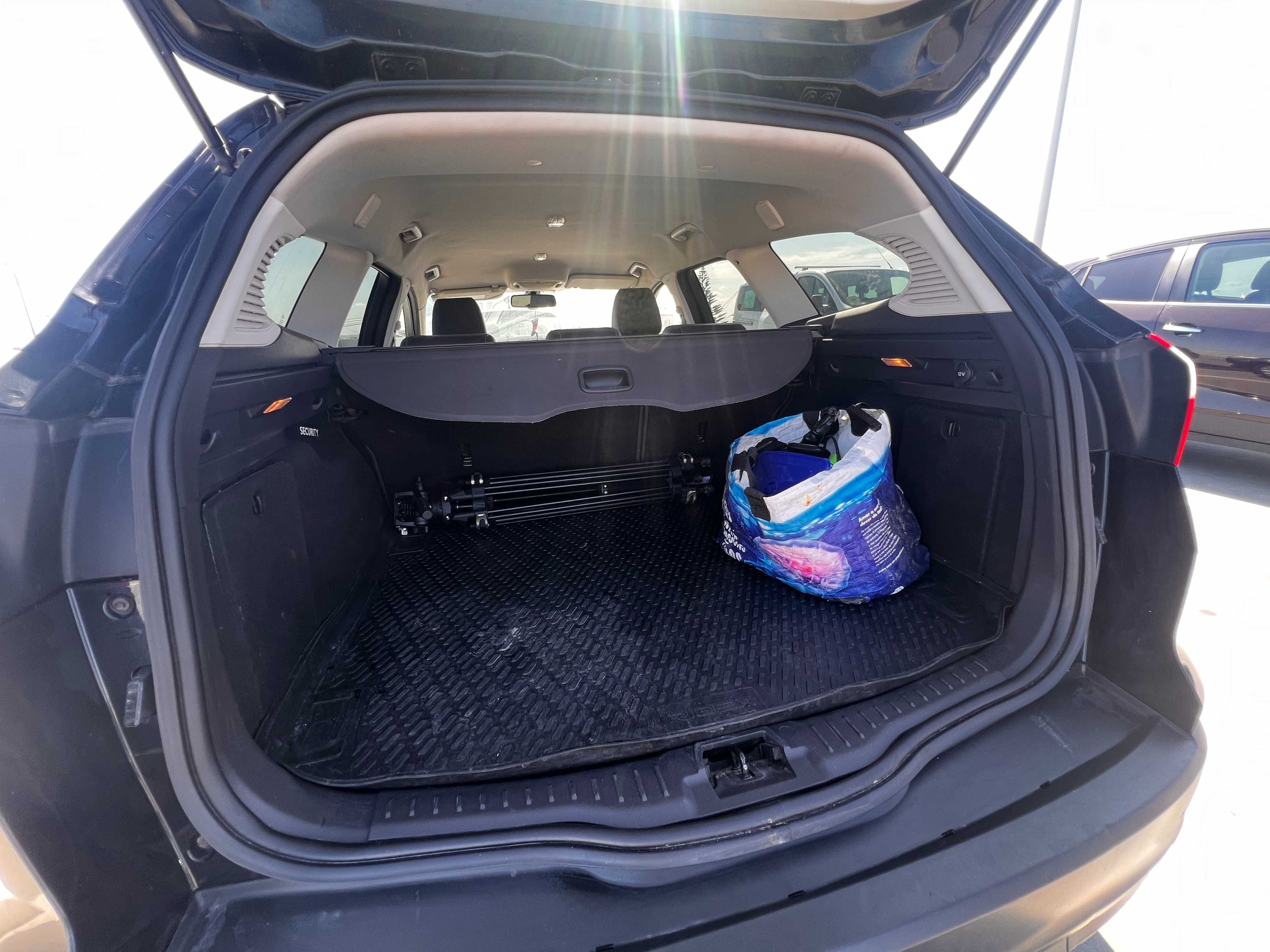 Ford Focus SW 1.6 Titanium 2011 – Full extras, económico e espaçoso