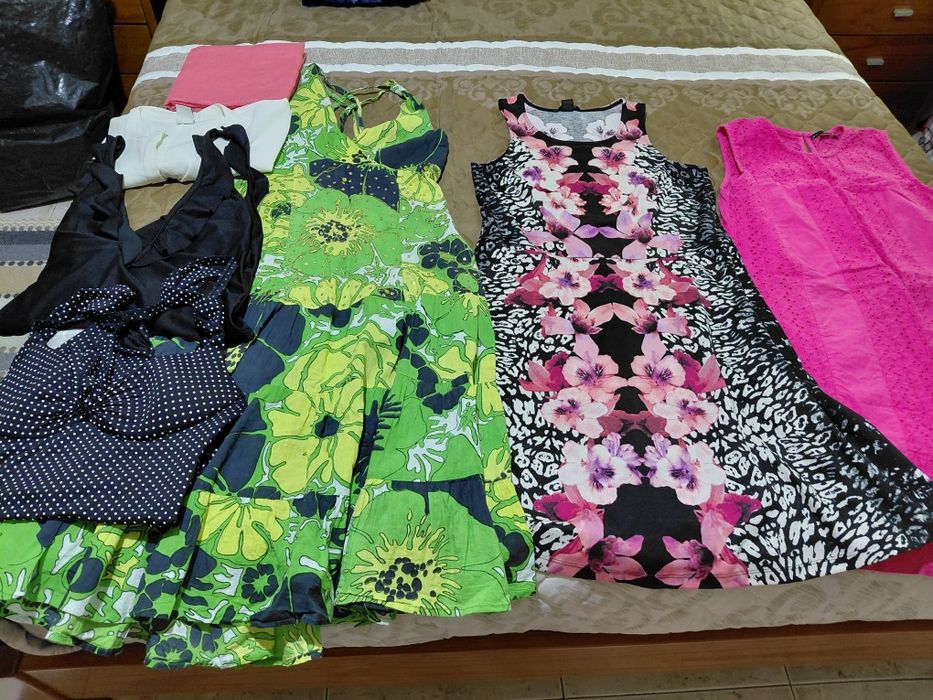 Conjunto de roupa usada para mulher tamanho L