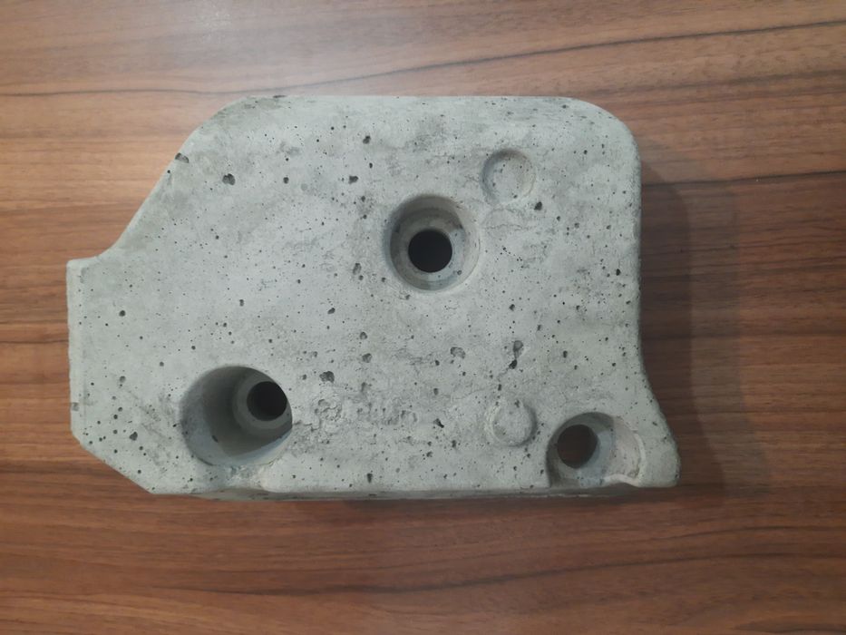 Противага верхня 4055114252 до пральної машини Electrolux EWS1264SAU.