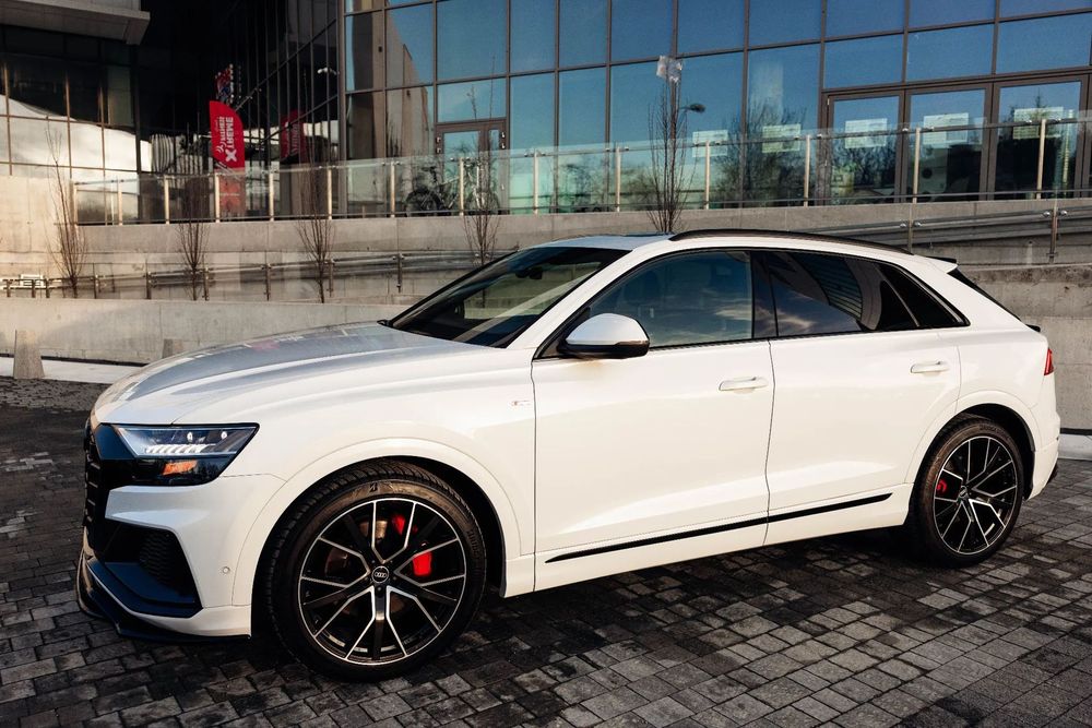 Audi Q8 Audi Q8 2021 Bardzo Bogate Wyposażenie, 422KM, sportowy wydech