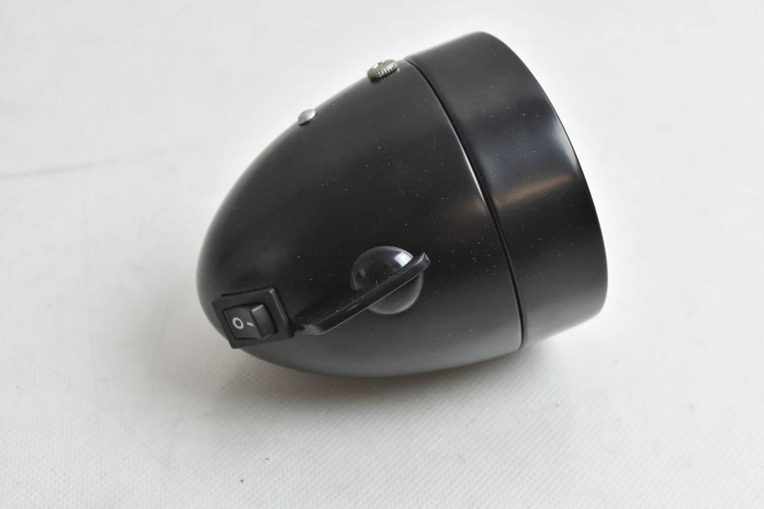 NIEUŻYWANA retro lampka rowerowa przód TUNG LIN pod dynamo !