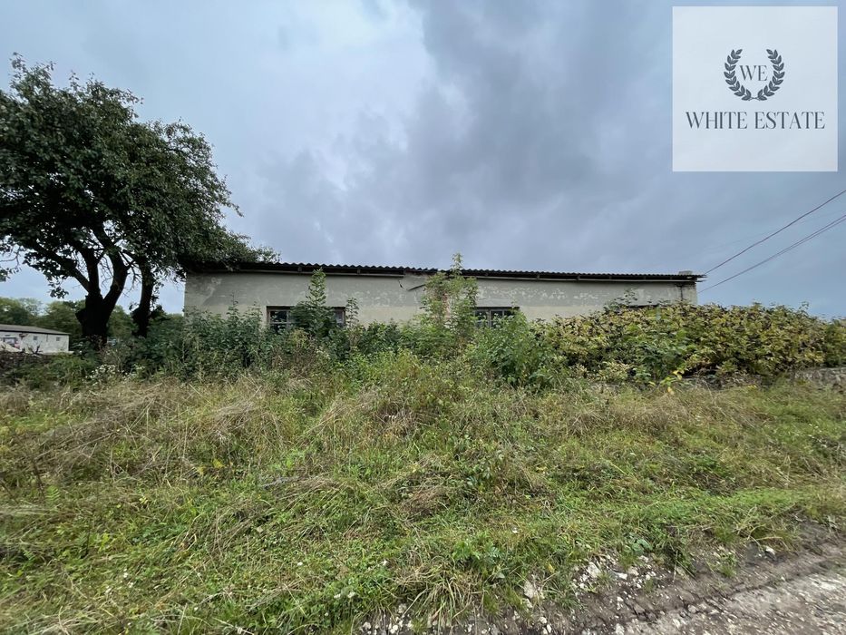 Продаж склад на ділянці 14 соток